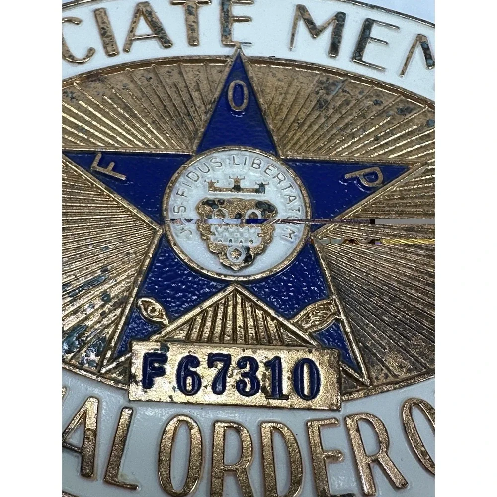 Vintage Fraternal Order of‎ Police Associate Member Auto License Plate Topper